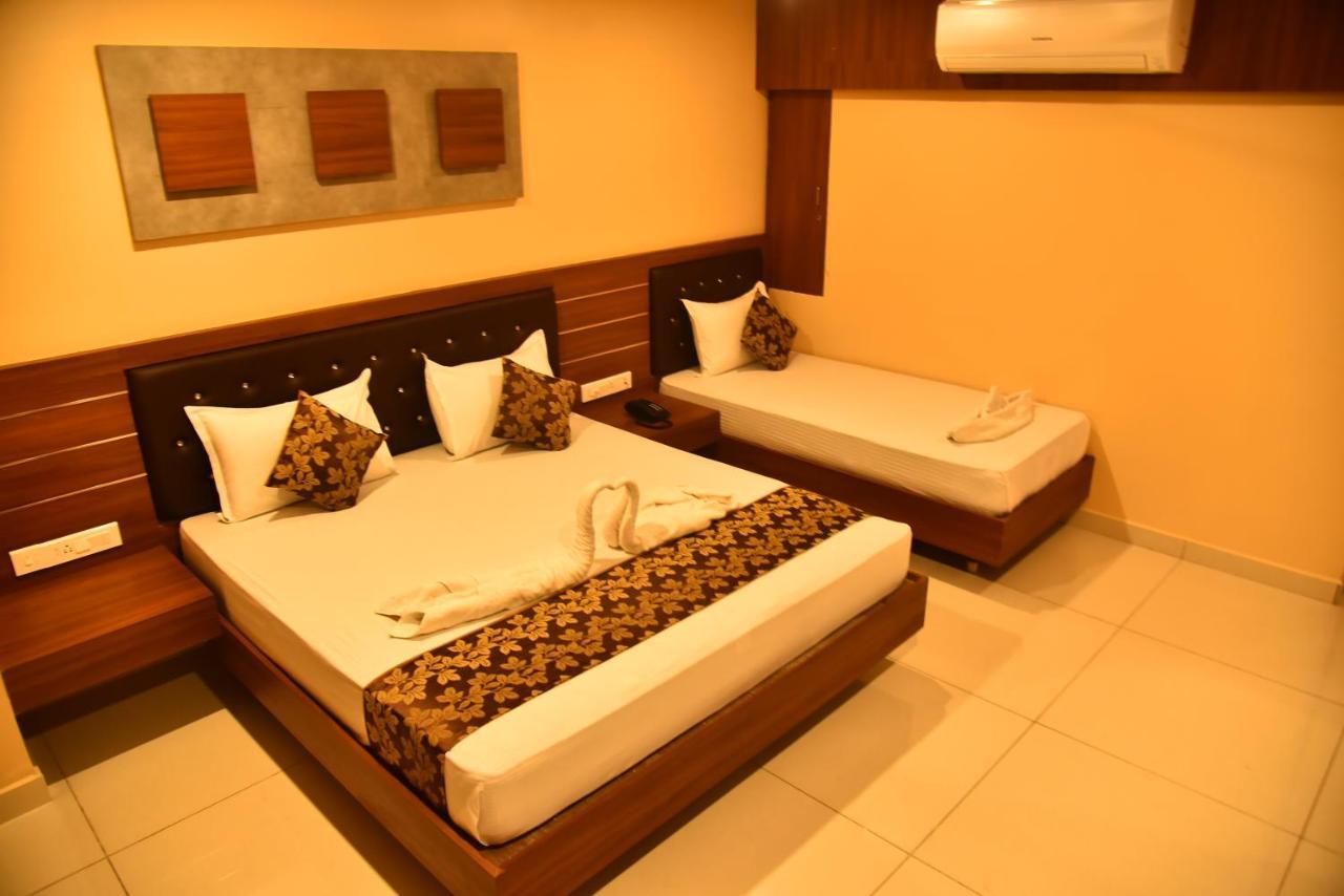 Hotel Four Seasons Velankanni Exterior foto